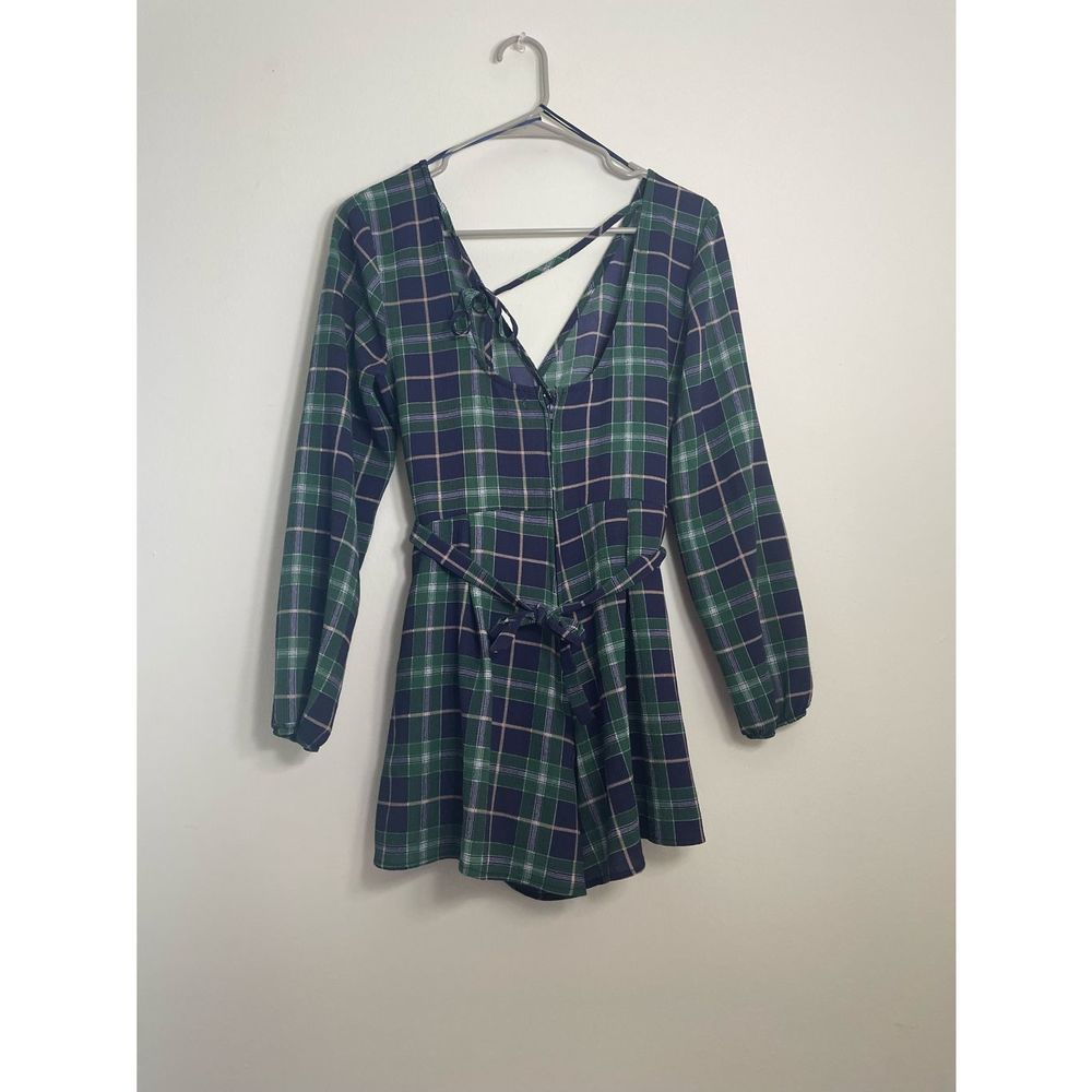 Francesca’s Size M Romper Green and Blue Plaid Long Sleeve with Waist Tie Belt - Picture 4 of 6